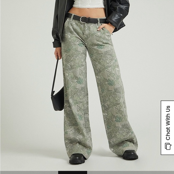 PacSun Tree Camo Low Rise Baggy Pants Women’s Size 28 - Picture 11 of 13